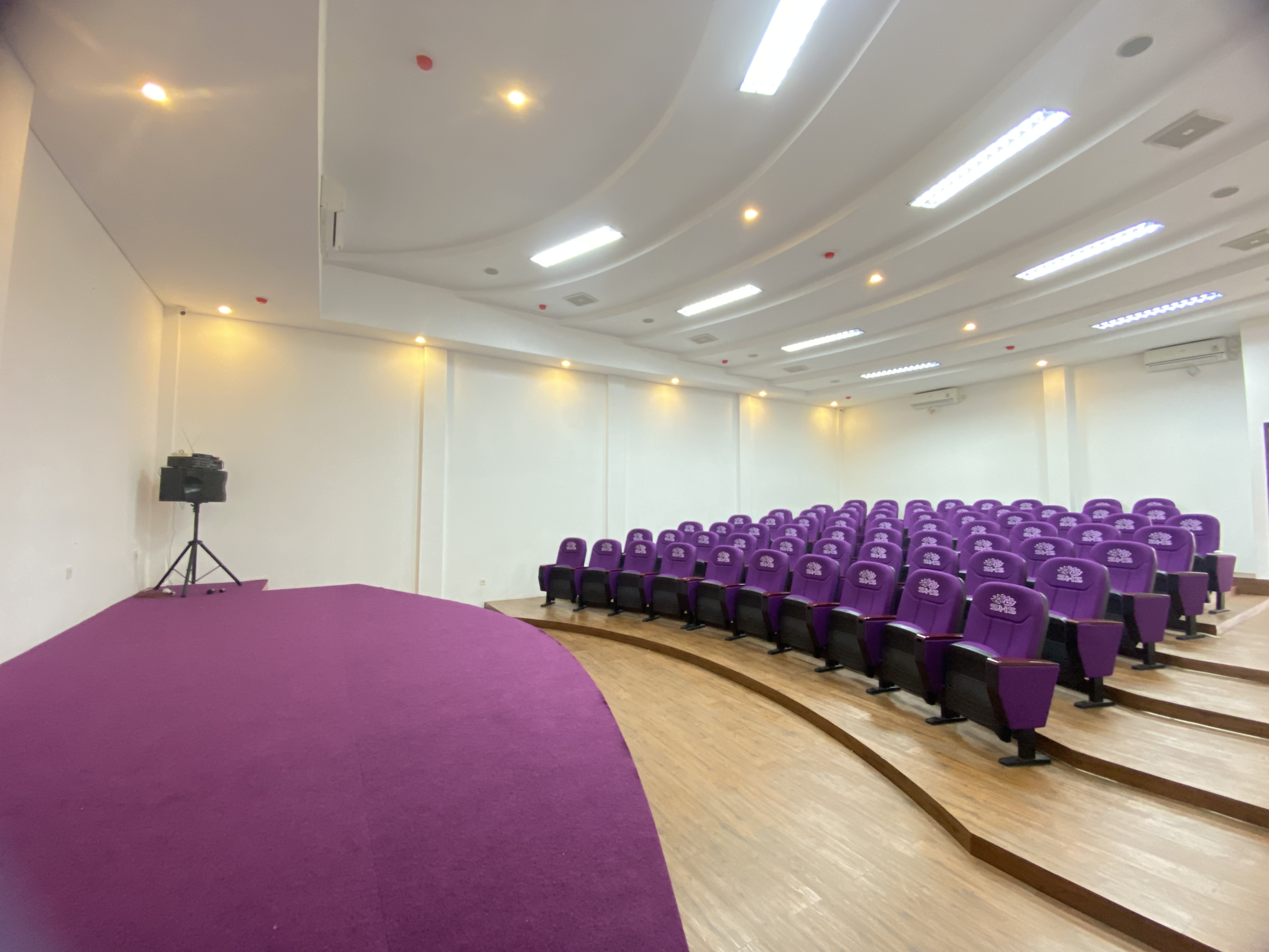 Ilustrasi Fasilitas Sekolah